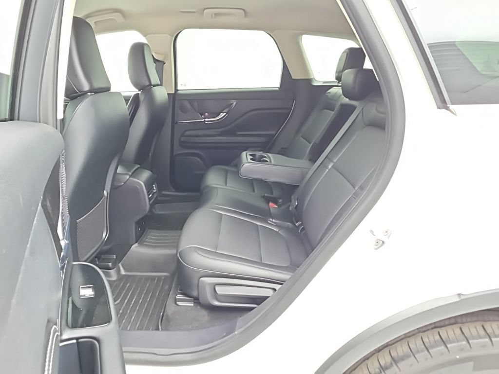 Used 2023 Lincoln Corsair AWD w/ Equipment Group 101A image 45