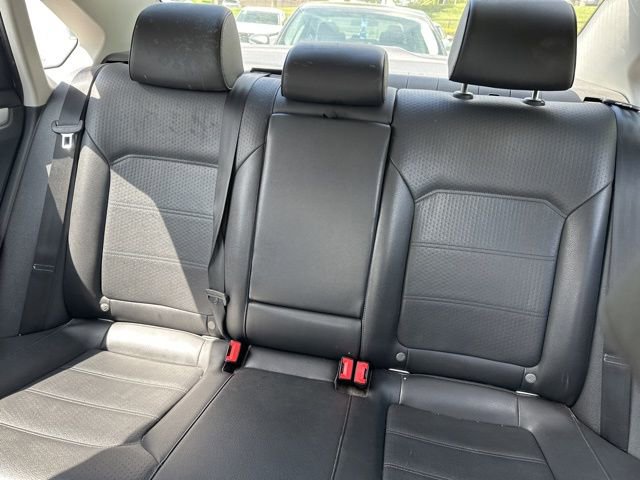 Used 2013 Volkswagen Passat 2.5 SE image 4