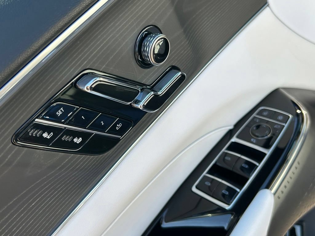 Used 2024 Cadillac Lyriq Luxury RWD image 21