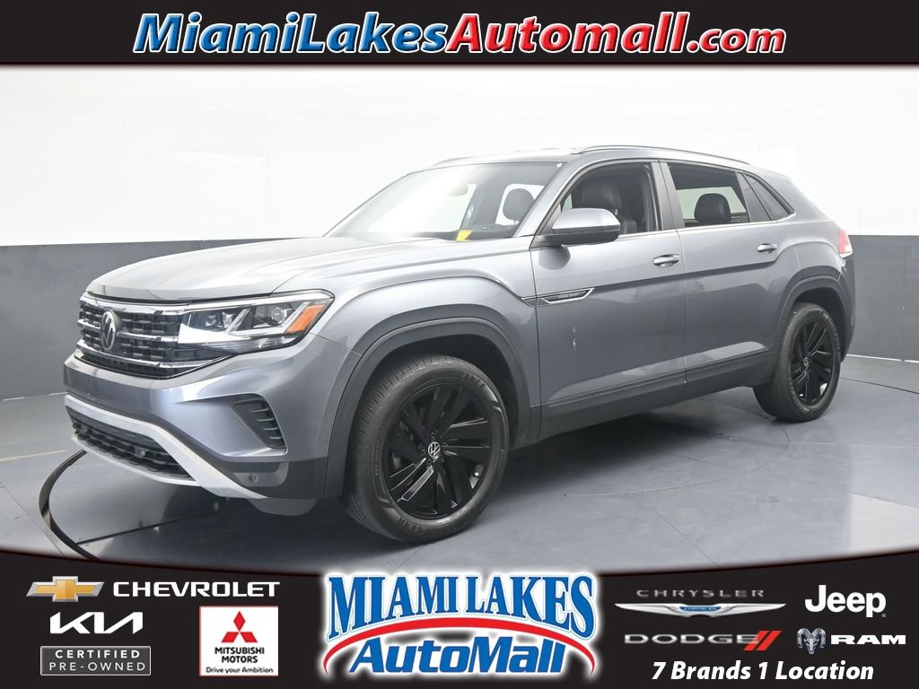 Used 2022 Volkswagen Atlas Cross Sport SE w/ Black Wheel Package image 1