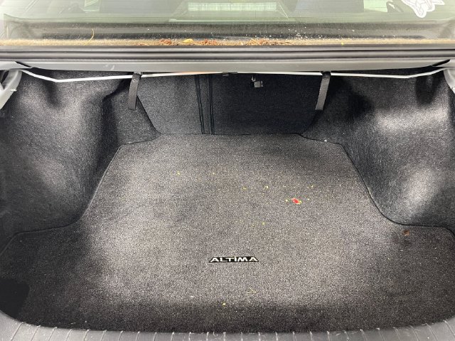 Used 2016 Nissan Altima 2.5 SV w/ Convenience Package FWD image 11