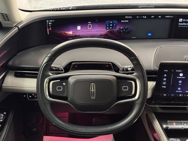 Used 2024 Lincoln Nautilus Reserve AWD/4WD image 11