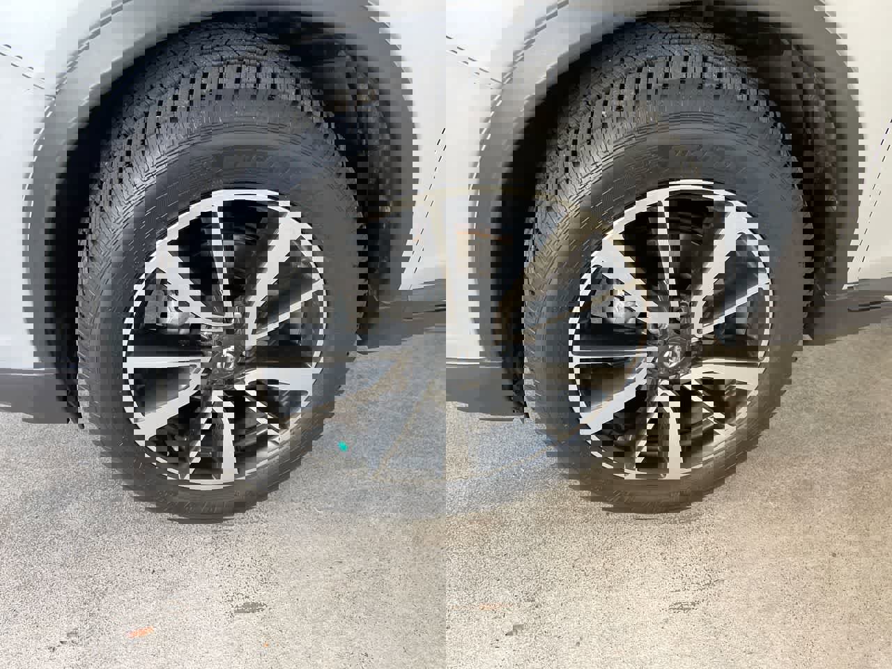 Used 2019 Nissan Rogue SL image 10