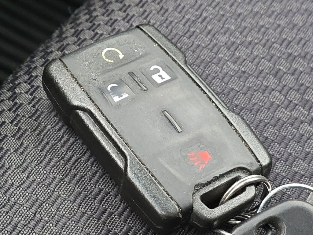 Used 2018 Chevrolet Silverado 1500 LT w/ All Star Edition image 39