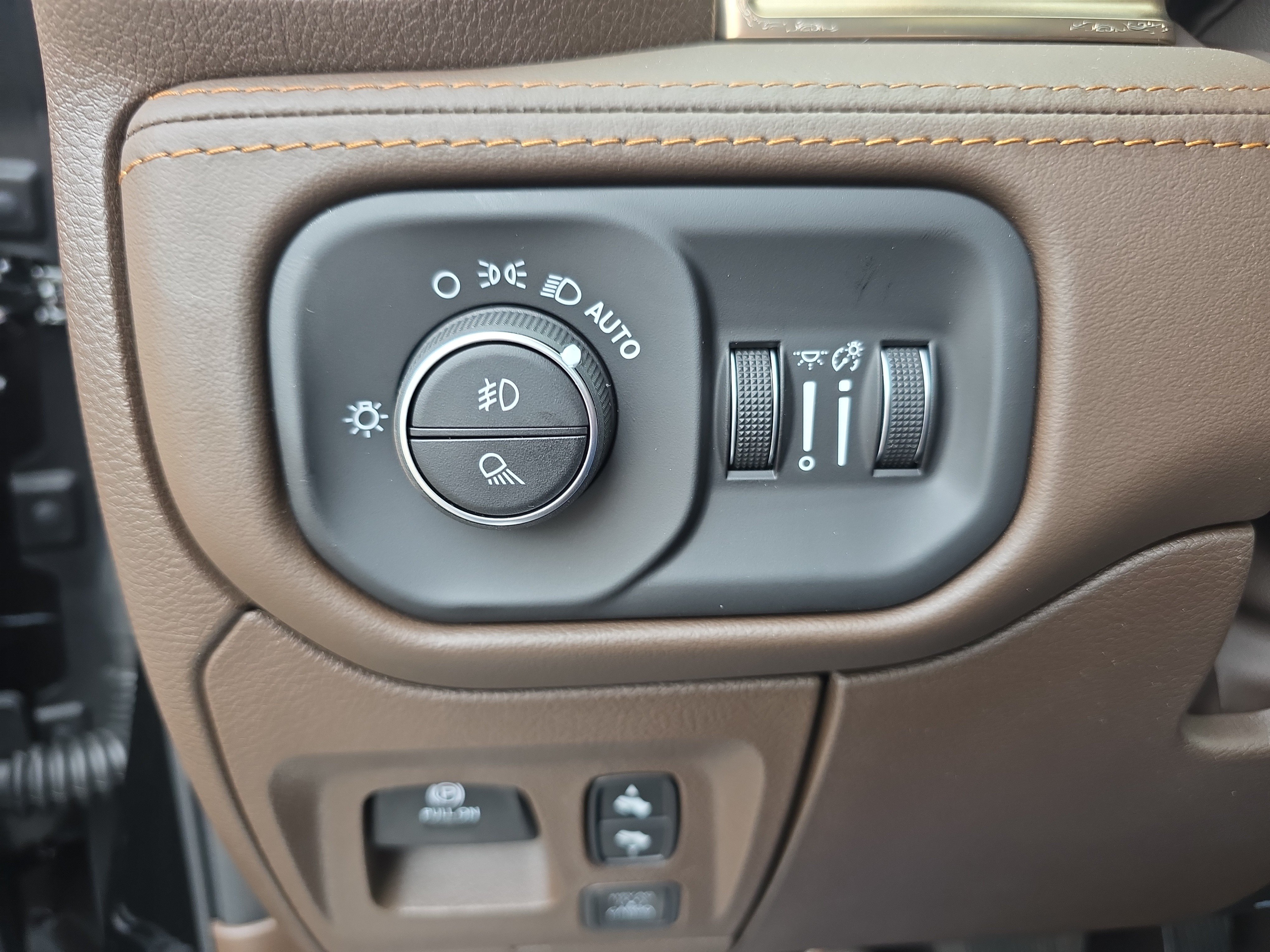 New 2027 RAM 1500 Longhorn AWD/4WD image 16