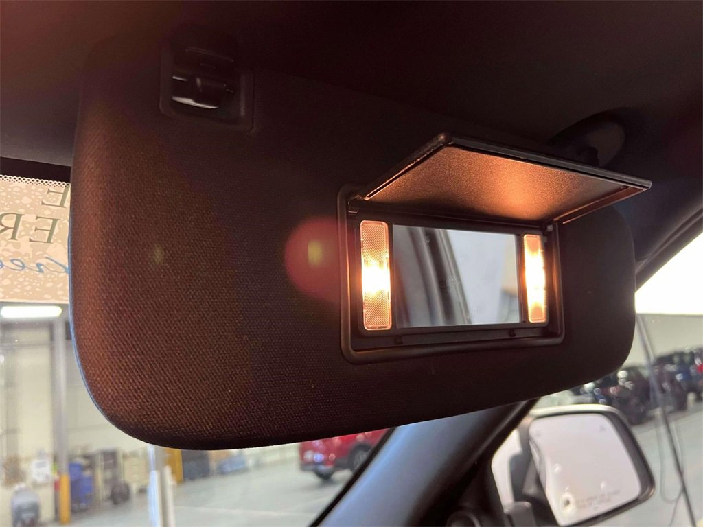 Used 2022 Jeep Grand Cherokee Laredo X image 27