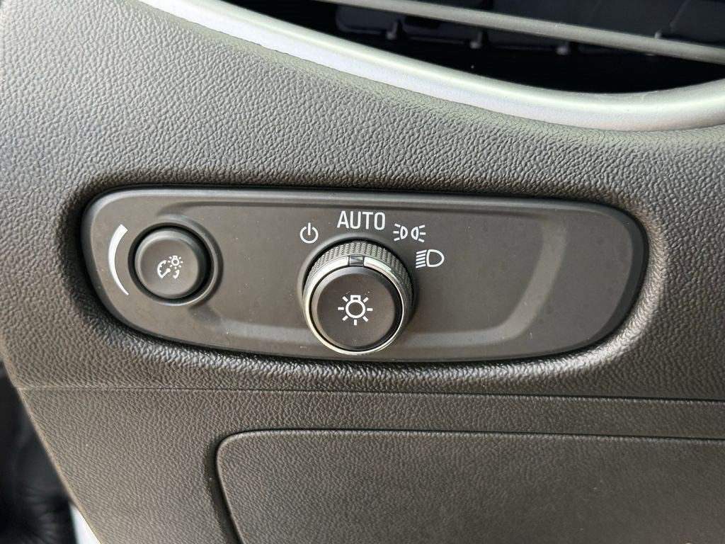 Used 2024 Chevrolet Malibu LT FWD image 25