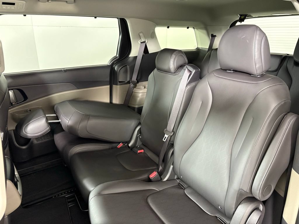 New 2026 Kia Carnival EX FWD image 20