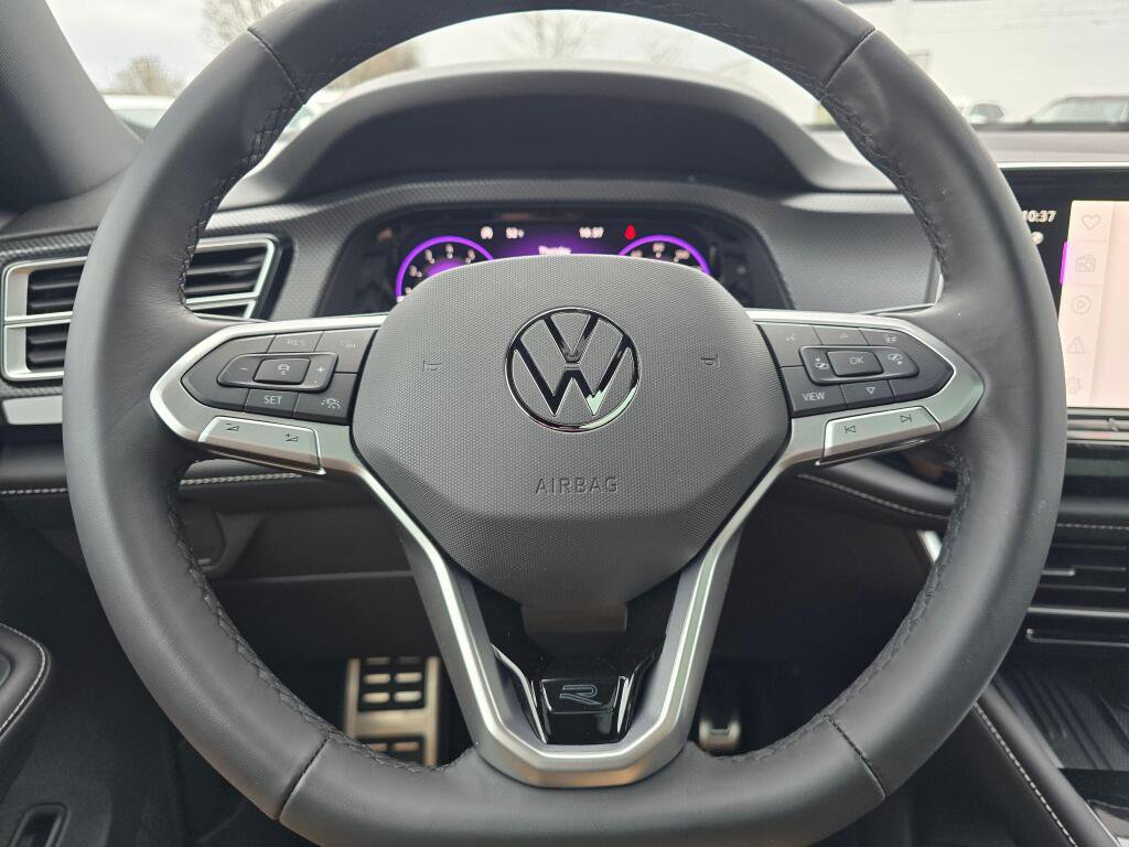 New 2026 Volkswagen Atlas Cross Sport SEL Premium R-Line AWD/4WD image 24