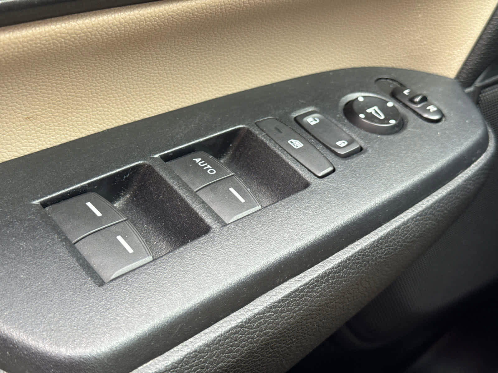 Used 2019 Honda CR-V LX image 23