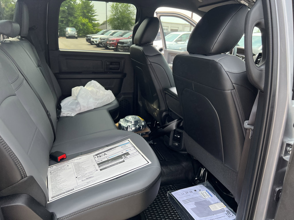 New 2024 RAM 3500 Tradesman w/ Chrome Appearance Group image 25