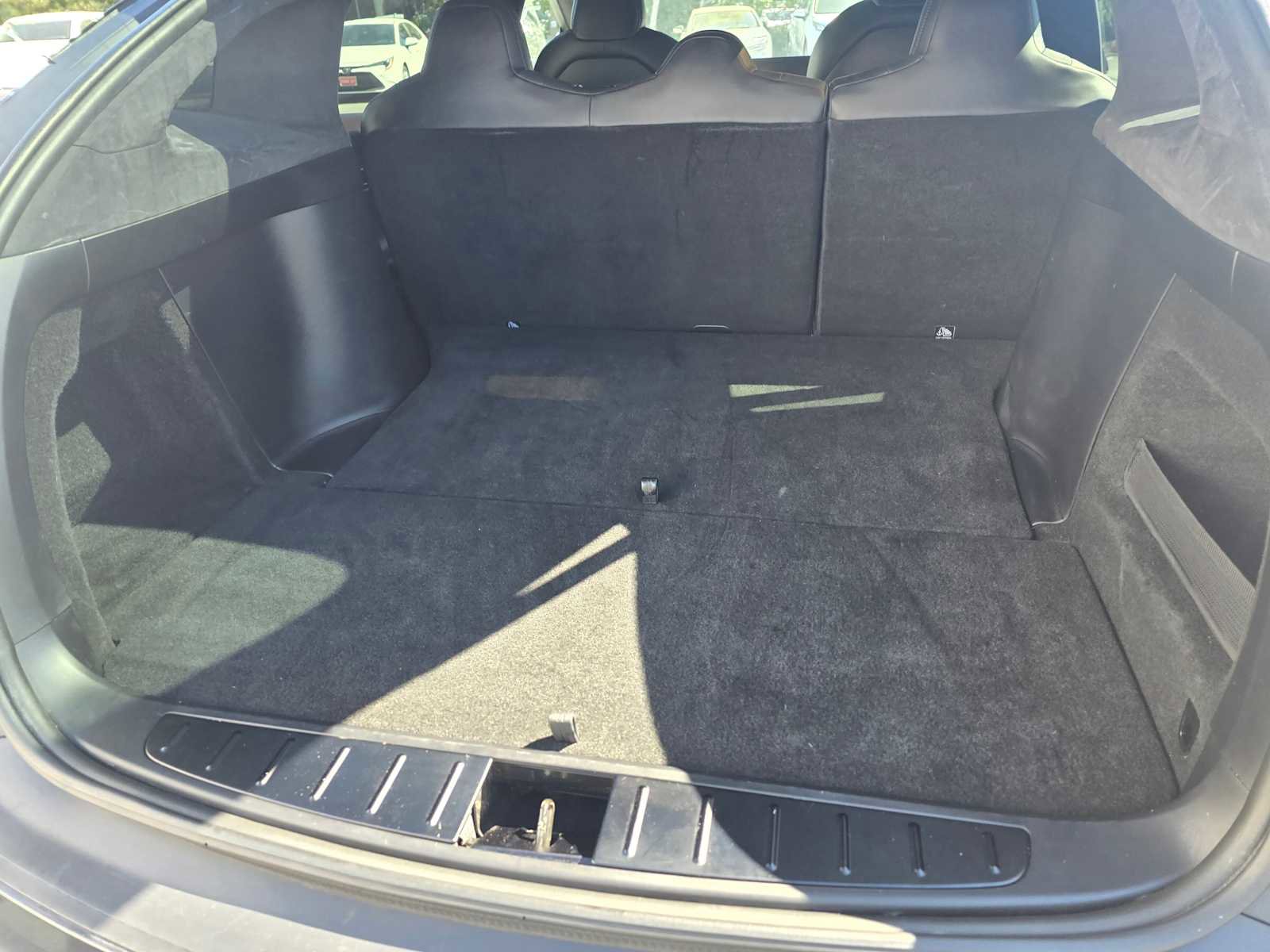 Used 2024 Tesla Model X AWD/4WD image 17