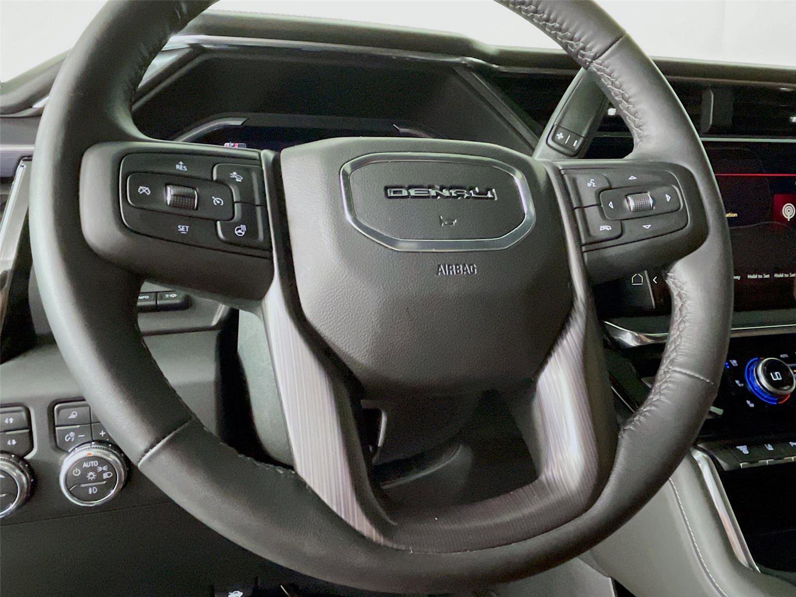 Used 2026 GMC Sierra 2500 Denali Ultimate AWD/4WD image 14