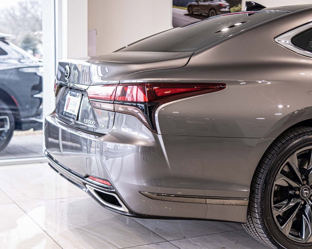 Used 2022 Lexus LS 500 F Sport w/ Accessory Package (Z1) image 13