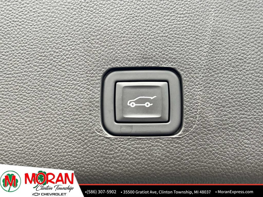 Certified 2023 Chevrolet Traverse Premier w/ LPO, Floor Liner Package AWD/4WD image 13