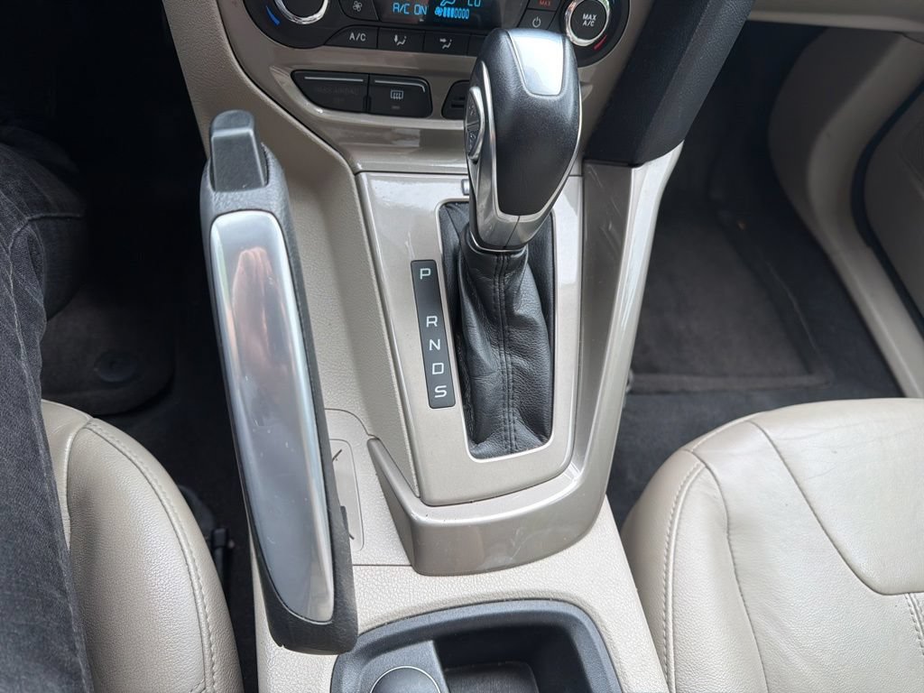 Used 2012 Ford Focus SEL FWD image 21