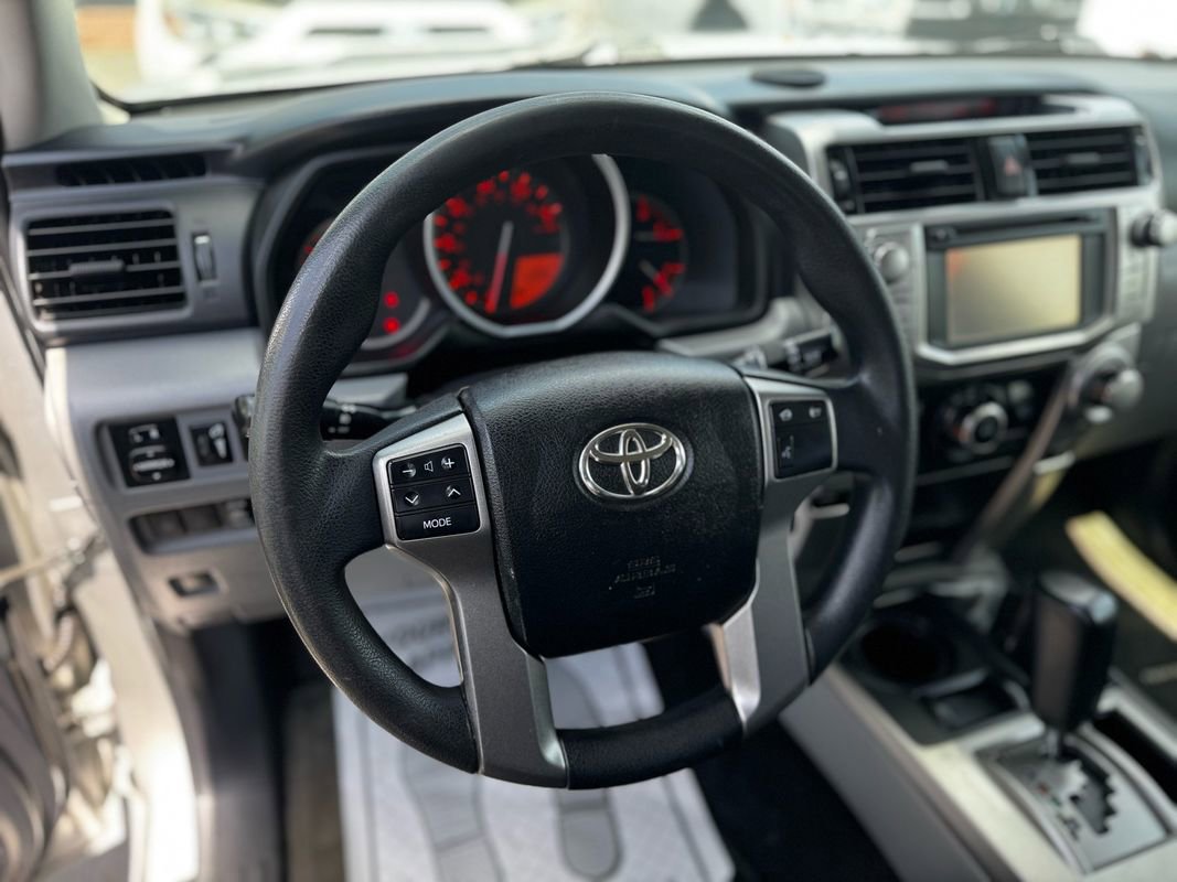 Used 2012 Toyota 4Runner SR5 w/ Convenience Pkg AWD/4WD image 18
