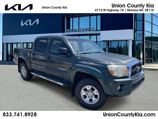 Used 2011 Toyota Tacoma PreRunner w/ SR5 Pkg #2 RWD image 1