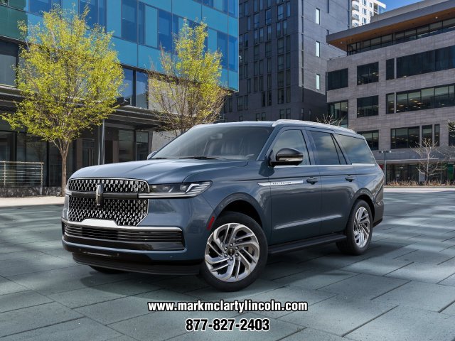 New 2027 Lincoln Navigator Premiere AWD/4WD image 2