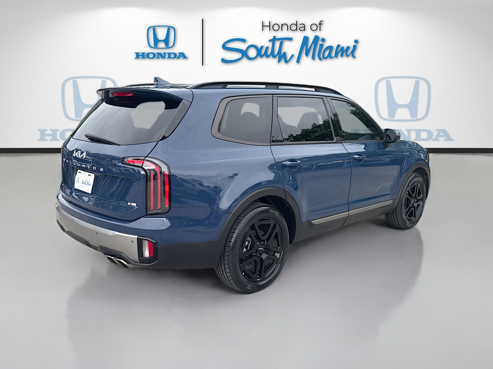 Used 2023 Kia Telluride EX X-Line AWD/4WD image 7