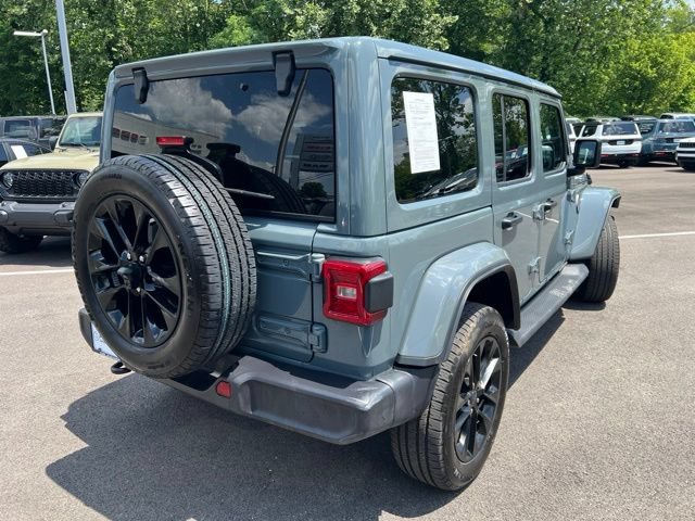 Used 2025 Jeep Wrangler Unlimited Sahara AWD/4WD image 29