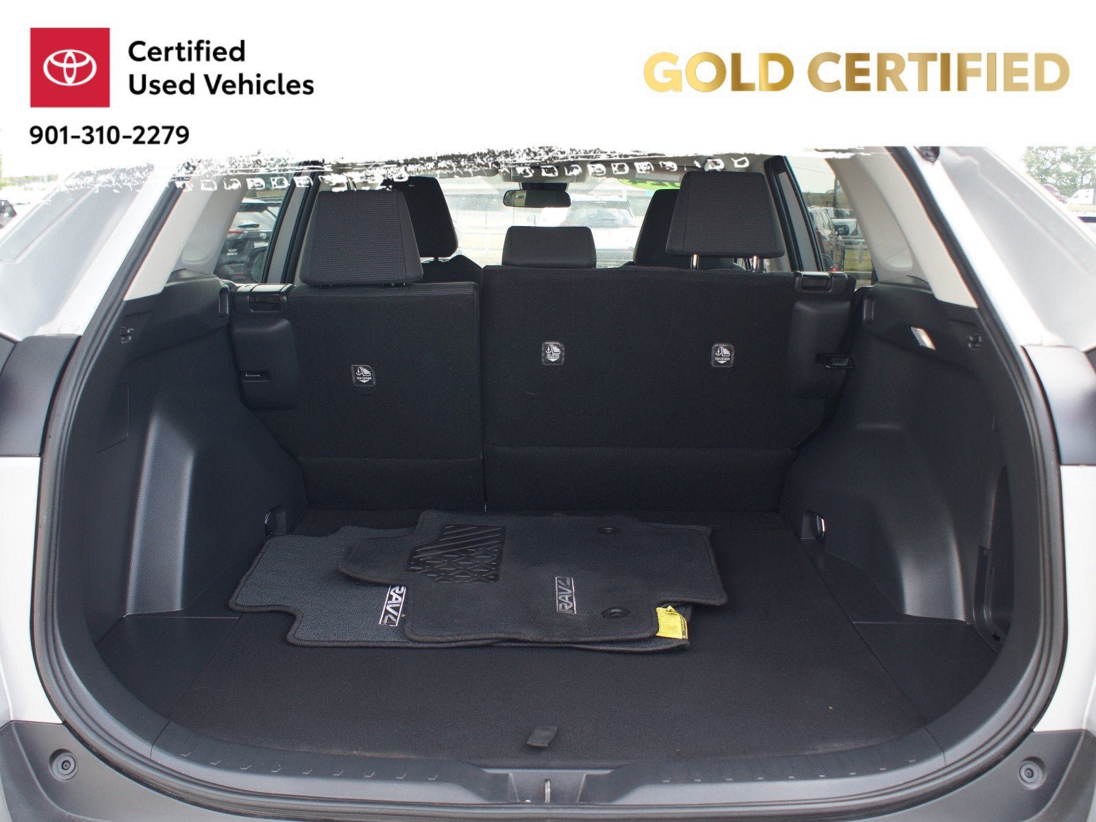 Used 2024 Toyota RAV4 LE FWD image 14