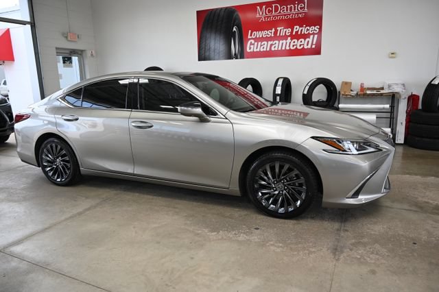 Used 2019 Lexus ES 350 w/ Accessory Package 2 FWD image 4