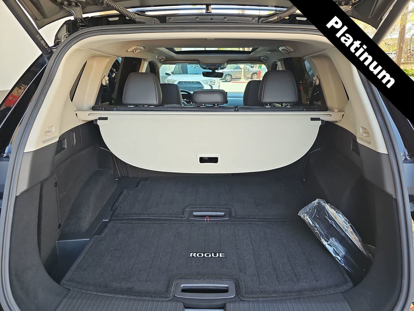 Used 2024 Nissan Rogue Platinum FWD image 23