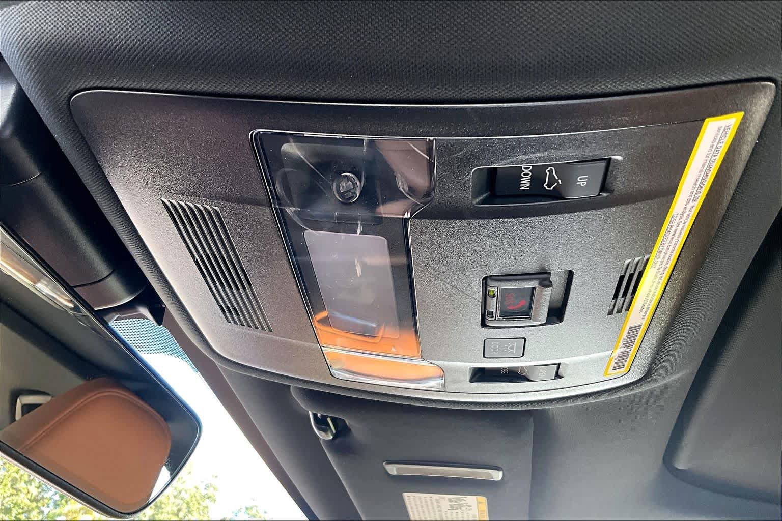 Used 2023 Lexus IS 300 w/ Comfort Package RWD image 32