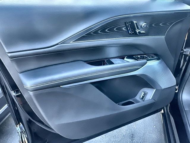 New 2026 Cadillac Lyriq V w/ Exterior Carbon Fiber Package AWD/4WD image 23