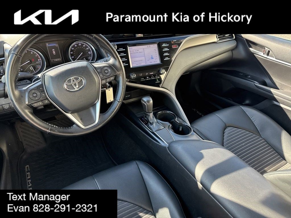 Used 2019 Toyota Camry SE FWD image 16
