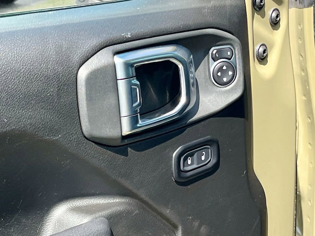 Certified 2025 Jeep Wrangler Sport S AWD/4WD image 17