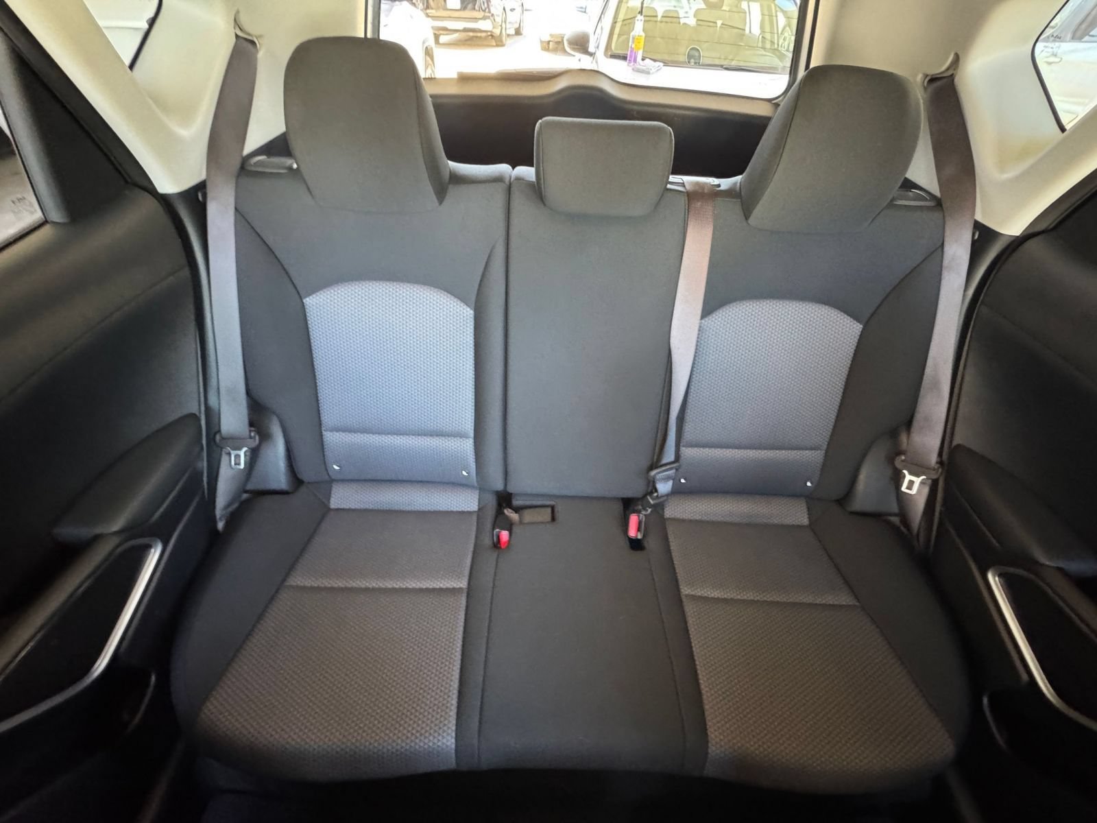 Used 2025 Kia Soul LX w/ LX Technology Package FWD image 35