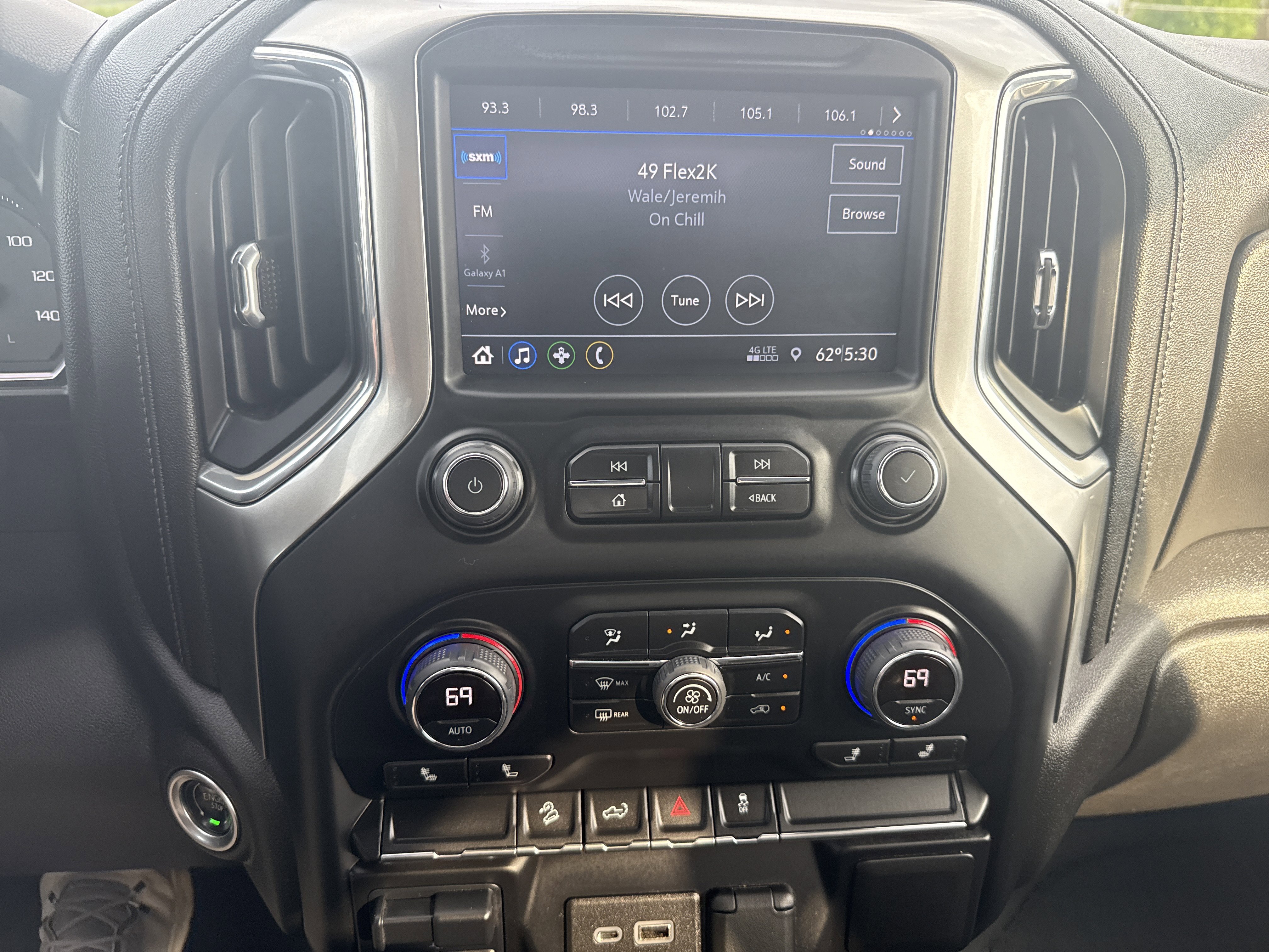 Used 2022 Chevrolet Silverado 2500 LT w/ Convenience Package AWD/4WD image 25