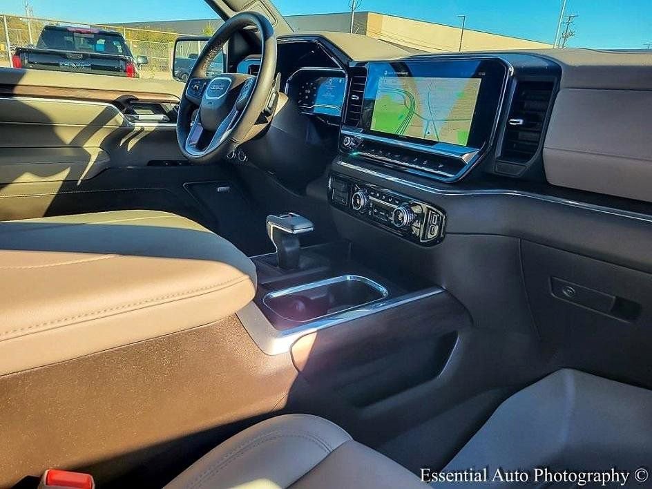 Used 2023 GMC Sierra 1500 SLT w/ SLT Convenience Package image 23