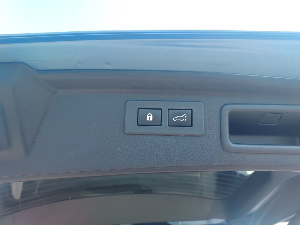 Used 2019 Subaru Forester Premium AWD/4WD image 33