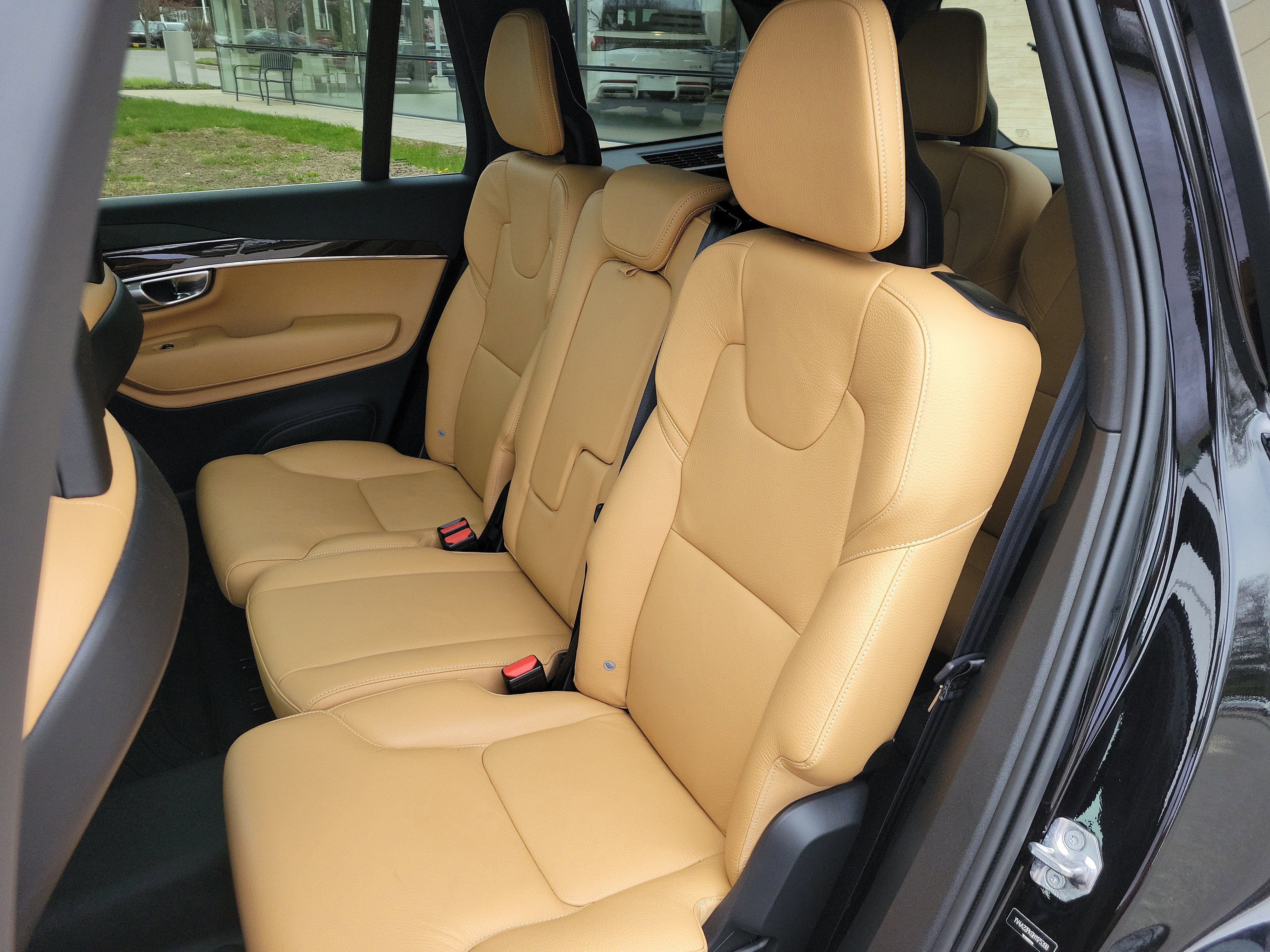 Used 2017 Volvo XC90 T6 Momentum w/ Vision Package AWD/4WD image 29