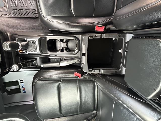 Used 2021 Jeep Wrangler Unlimited Sahara image 7