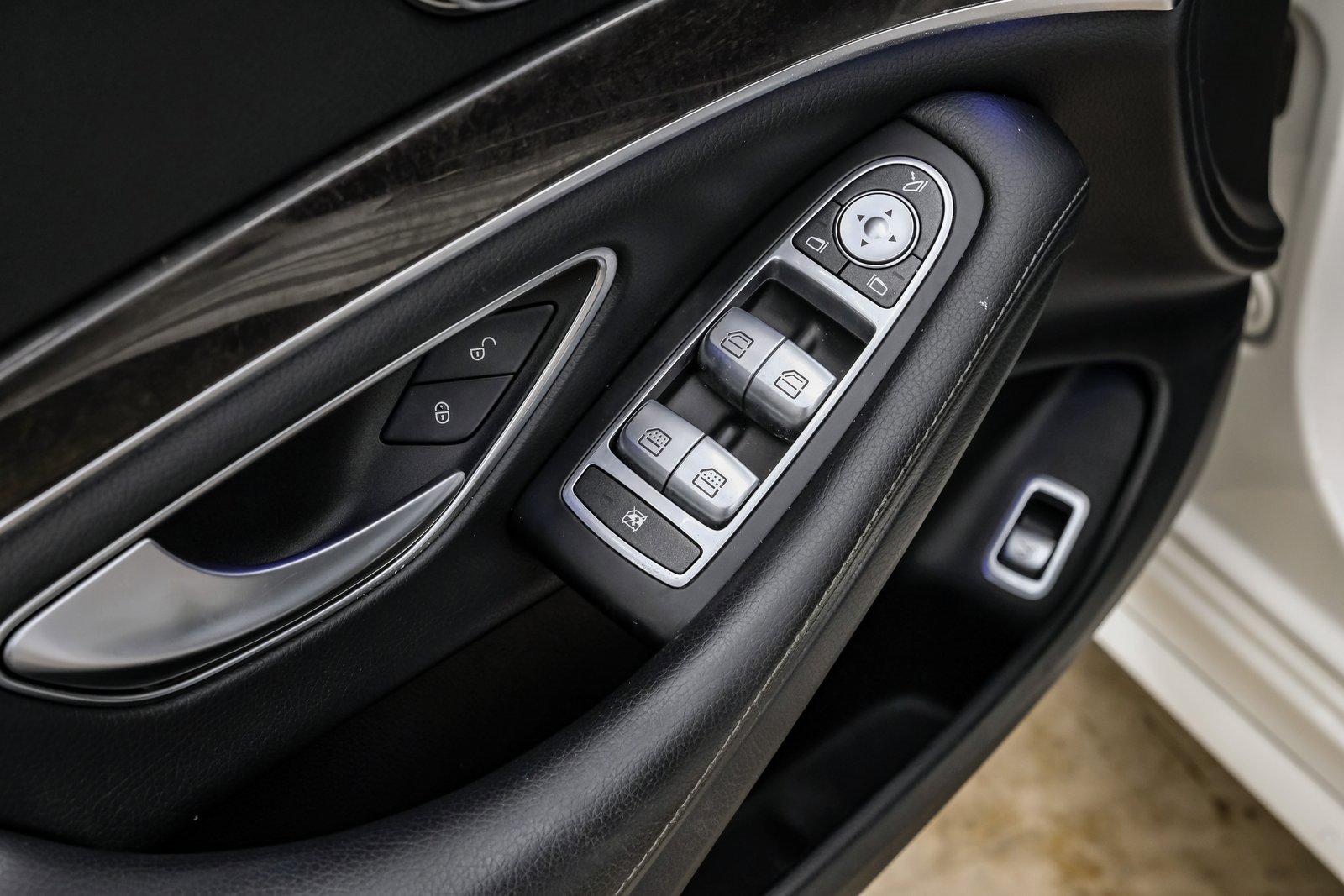 Used 2019 Mercedes-Benz S 450 Sedan image 61