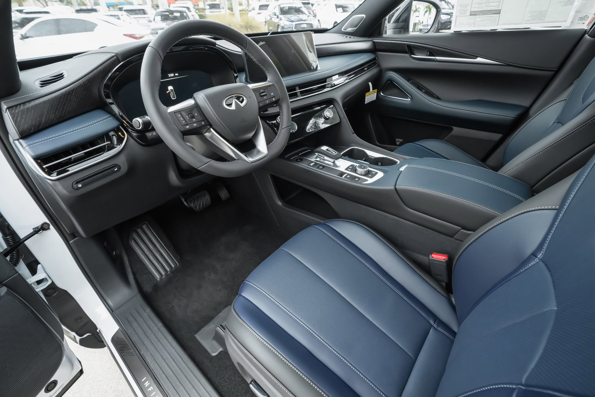 New 2026 INFINITI QX60 Sport w/ Dark Cargo Package image 5