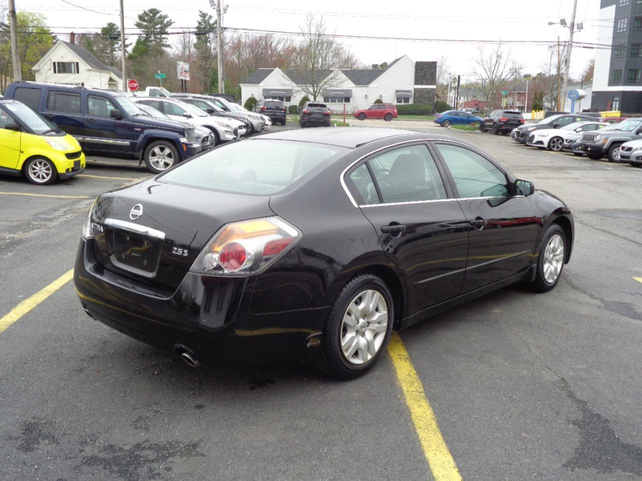 Used 2009 Nissan Altima 2.5 S FWD image 13