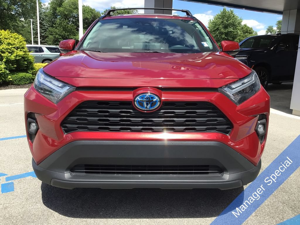 Used 2024 Toyota RAV4 XLE Premium w/ Weather Package AWD/4WD image 15