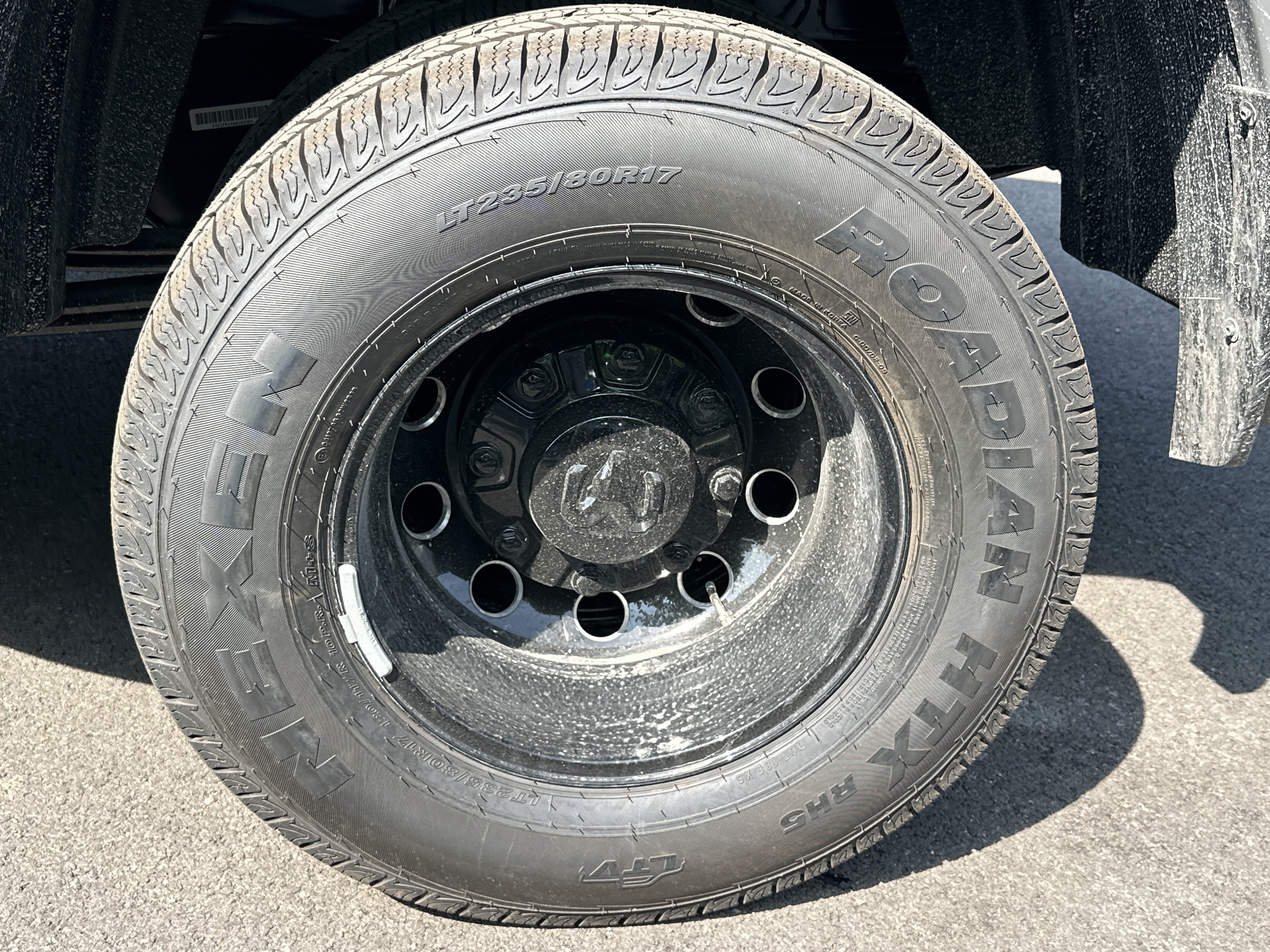 New 2026 RAM 3500 Laramie AWD/4WD image 36