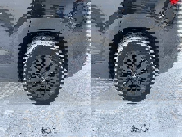 Used 2022 Volkswagen Taos S image 14