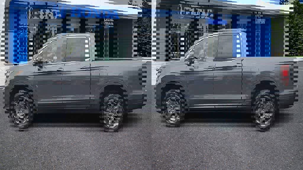 Certified 2023 Honda Ridgeline RTL image 5