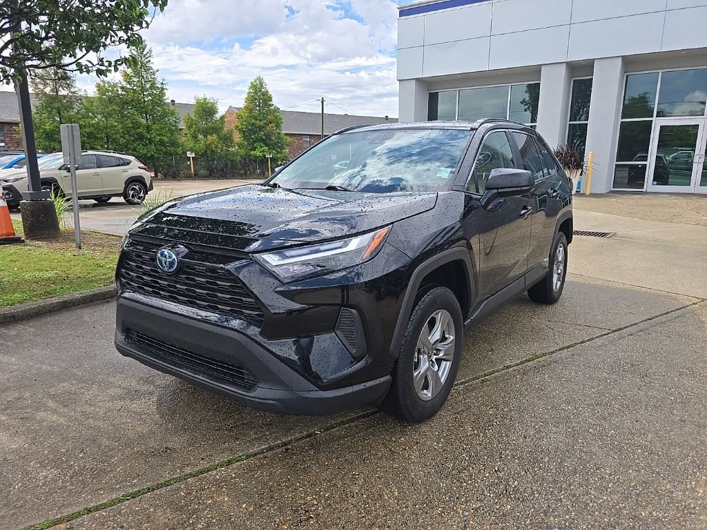 Used 2024 Toyota RAV4 LE AWD/4WD image 22
