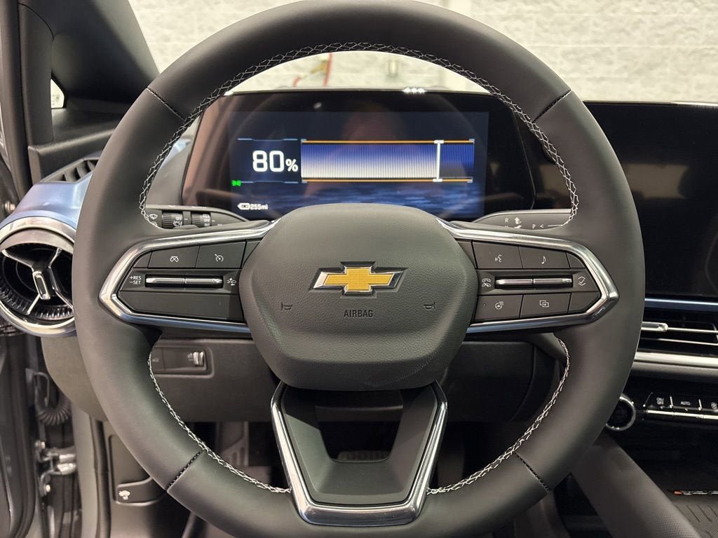 New 2026 Chevrolet Equinox EV LT w/ Convenience Package II AWD/4WD image 23