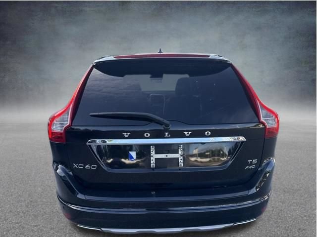 Used 2016 Volvo XC60 T5 Premier w/ Proximity Package AWD/4WD image 9