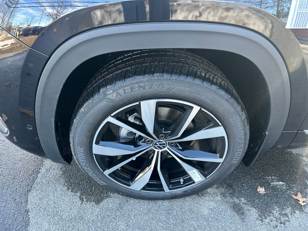 New 2026 Volkswagen Atlas SEL Premium R-Line image 2