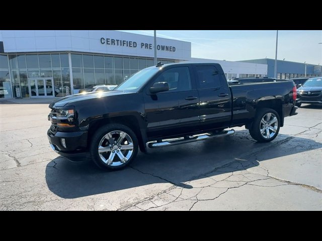 Certified 2019 Chevrolet Silverado 1500 LT w/ LPO, Chrome Package AWD/4WD image 4
